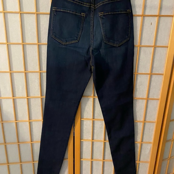 New NWT Fashion Nova Women Classic High Waist Skinny Jeans Size 3 / 25 Dark USA - Picture 7 of 8